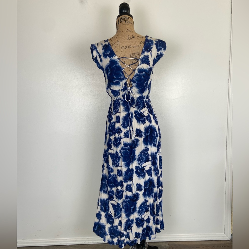 Blue Floral V-Neck Women’s Dress - Picture 4 of 15